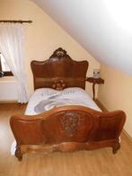 Antieke Franse kleerkast, bed en nachttafeltje, Antiek en Kunst, Ophalen