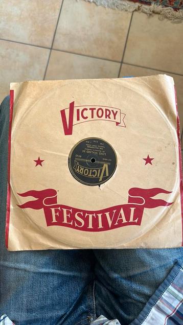 Lot de 2 disques 78T beschikbaar voor biedingen