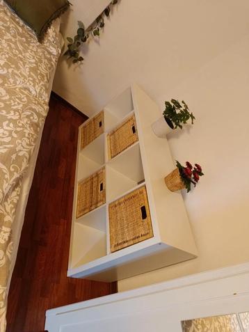 IKEA Kallax - Planken met manden beschikbaar voor biedingen