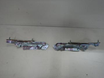 Tesla Model 3 Achterklep Scharnieren Set Links+Rechts 155148 beschikbaar voor biedingen