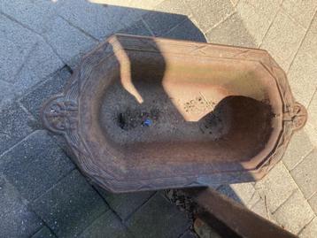 vintage kolenbak beschikbaar voor biedingen