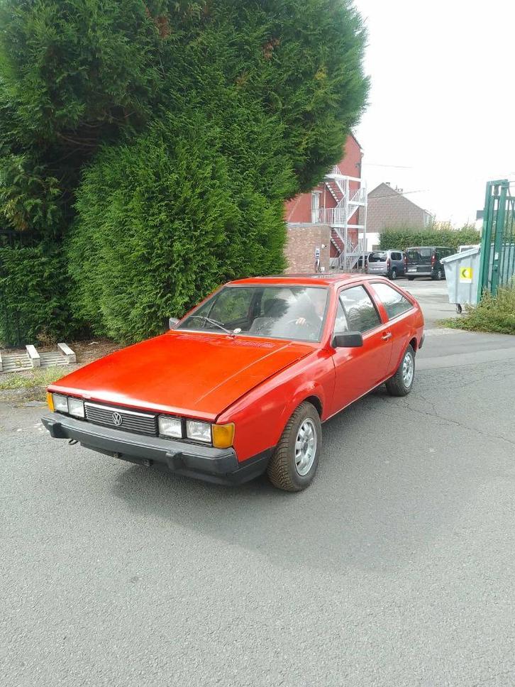 Vw scirocco GTI 1982, Auto's, Volkswagen, Particulier, Scirocco, Lichtmetalen velgen, Benzine, Coupé, 3 deurs, Handgeschakeld