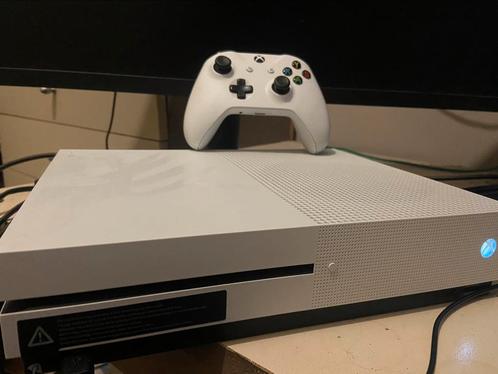 Xbox One S 500gb et 1 manette, Consoles de jeu & Jeux vidéo, Consoles de jeu | Xbox One, Utilisé, Xbox One, 500 GB, Avec 1 manette