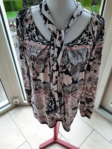Knappe blouse K-design - XL beschikbaar voor biedingen