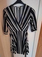 ​Chique Zwart-Wit Gestreepte Jurk | H&M Maat, Kleding | Dames, Jurken, H&M, Ophalen, Gedragen, Maat 34 (XS) of kleiner