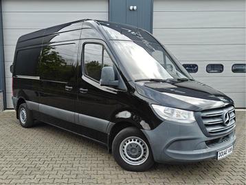 Mercedes-Benz Sprinter Automaat 214 L2 H2 MBUX Trekhaak Airc beschikbaar voor biedingen