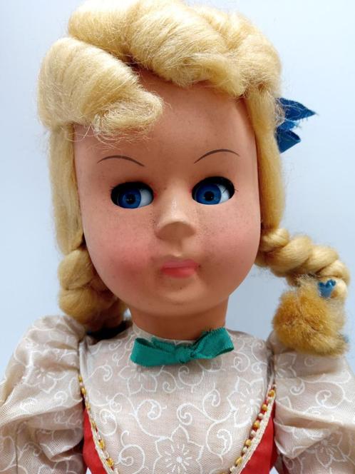 Vintage pop gemerkt ATHENA 40, Verzamelen, Poppen, Gebruikt, Pop, Ophalen of Verzenden