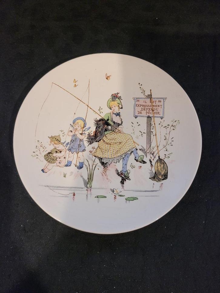 oud dessertbord sarreguemines kinderen richard, Antiek en Kunst, Antiek | Keramiek en Aardewerk, Ophalen of Verzenden