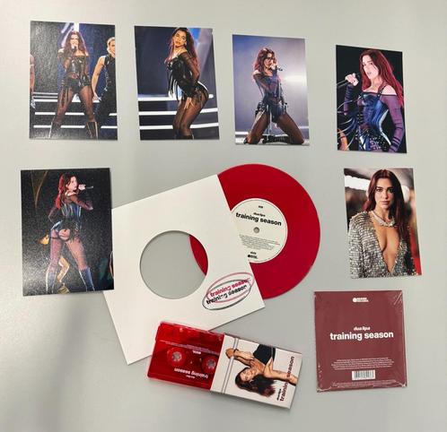 Dua Lipa Training Season RED Vinyl CD Cassette +6 live fotos, Verzamelen, Muziek, Artiesten en Beroemdheden, Nieuw, Cd of Plaat