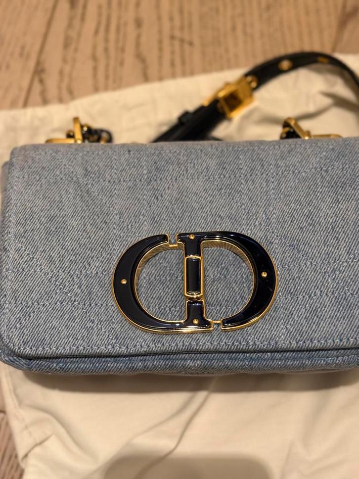 Christian Dior 30 Montaigne Bag –Denim met Goudkleurige Hrdw, Handtassen en Accessoires, Tassen | Damestassen, Blauw, Ophalen of Verzenden