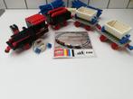 lego 120 trein train with tipper truck, Kinderen en Baby's, Speelgoed | Duplo en Lego, Ophalen of Verzenden, Complete set, Lego