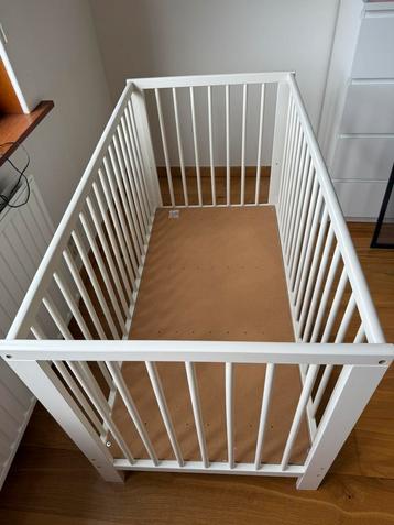 Peuterbedje, Matelas, Moins de 70 cm, Enlèvement, Utilisé