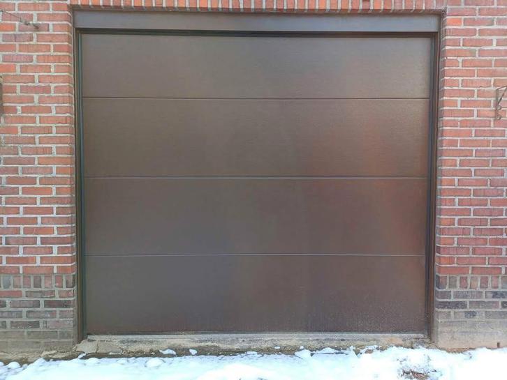 Sectionale poort H 250,5 x B 228 cm met bij automatisatie, Doe-het-zelf en Bouw, Raamkozijnen en Schuifdeuren, Zo goed als nieuw