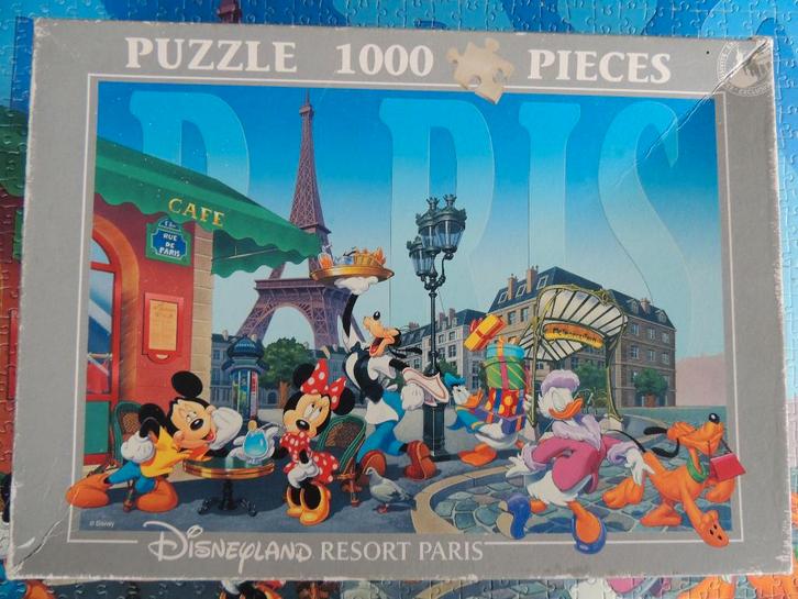 Puzzle 1000 pièces - Disneyland Paris - 2007 Paris, Hobby en Vrije tijd, Denksport en Puzzels, Legpuzzel, Ophalen