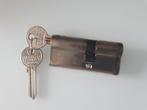 Cilinderslot 7 cm met 2 sleutels / Zeer goede staat, Comme neuf, Enlèvement