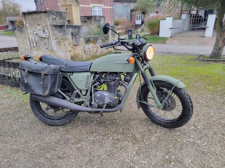 HONDA CB 250 1969 - OLDTIMER, Motoren, Motoren | Oldtimers, 2 cilinders, Ophalen of Verzenden