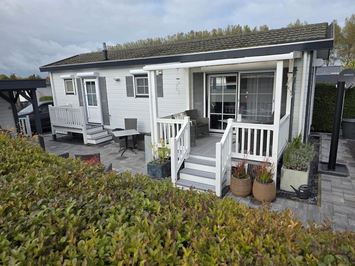 Stacaravan met optie aankoop grond, Caravans en Kamperen, Stacaravans, Ophalen
