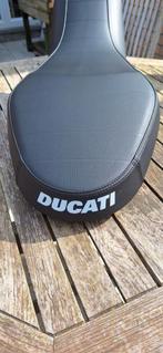 Origineel verlaagd zadel voor ducati scrambler icon, Motoren, Onderdelen | Ducati, Nieuw