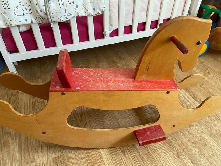 cheval de bois à bascule année 90, Kinderen en Baby's, Speelgoed | Hobbelfiguren, Gebruikt, Ophalen