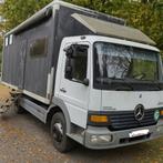 Mercedes-Benz Atego 815 - 3 chevaux + espace vie + sellerie, Animaux & Accessoires, Enlèvement, Utilisé, Autres types