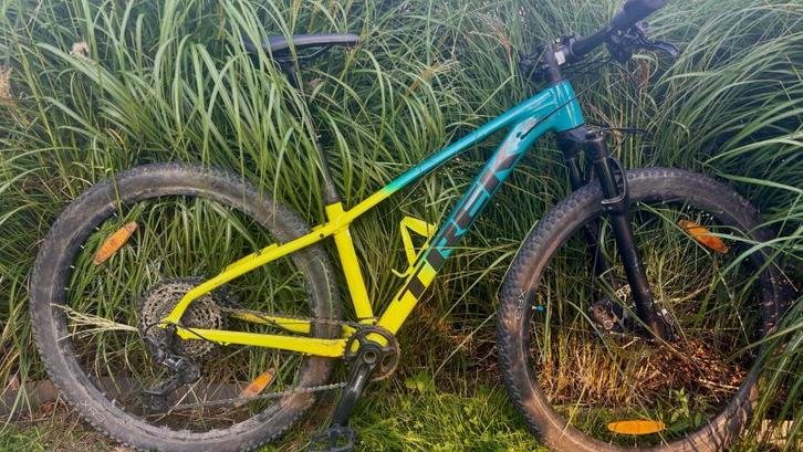 TREK X-Caliber 9 - Shimano XT - selle télescopique, Fietsen en Brommers, Fietsen | Mountainbikes en ATB, Zo goed als nieuw, Heren