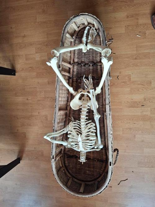 Doodskist, Antiek en Kunst, Curiosa en Brocante, Ophalen