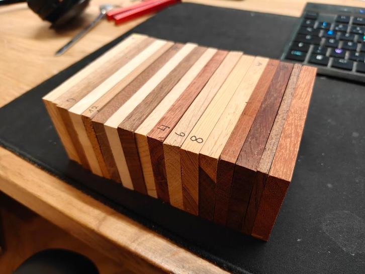 Stalen houtsoorten, Doe-het-zelf en Bouw, Hout en Planken, Zo goed als nieuw, Ophalen of Verzenden