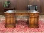 Klassiek Engels bureau #618, Huis en Inrichting, Ophalen of Verzenden, Zo goed als nieuw, Bureau