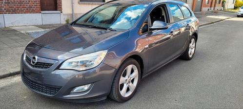 Opel Astra Sport Tourer, Autos, Opel, Particulier, Astra, ABS, Airbags, Air conditionné, Alarme, Bluetooth, Verrouillage central