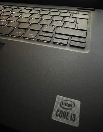 Mooie 14”Dell/ i3-10 generatie/12gb ddr4/256gb ssd/500gb hdd beschikbaar voor biedingen