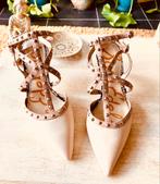 Zeer mooie beige leren pumps met studs van Sam Edelman, Pumps, Ophalen of Verzenden, Gedragen, Sam Edelman