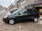 Opel Zafira 1800CC Benzine 140PK bouwjaar 2014**7 zits, Auto's, Euro 5, Monovolume, Zwart, Bedrijf