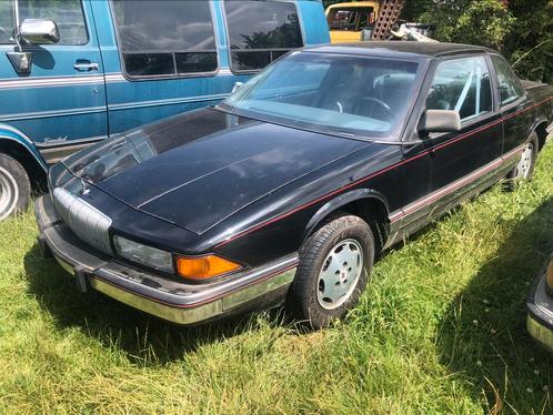2 X Buick Regal 2.8 et 3.1, Auto's, Buick, Particulier, Regal, Benzine, 2 deurs, Zwart, Zwart, Ophalen