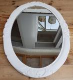 Brocante wit houten ovale spiegel met bloemen, Antiek en Kunst, Ophalen of Verzenden
