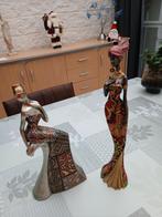 2 sierlijke dames in albast, Collections, Enlèvement