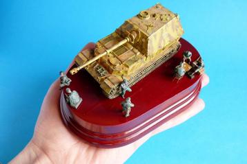 Diorama ww2 ‘On the rest with Elephant’ 1/72 beschikbaar voor biedingen
