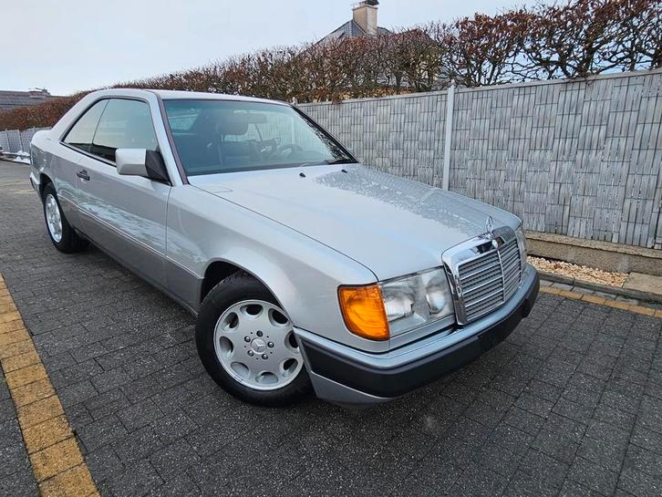 Mercedes 230CE Coupé Automaat 10/1991, Auto's, Mercedes-Benz, Particulier, 200-Serie, ABS, Centrale vergrendeling, Elektrische buitenspiegels