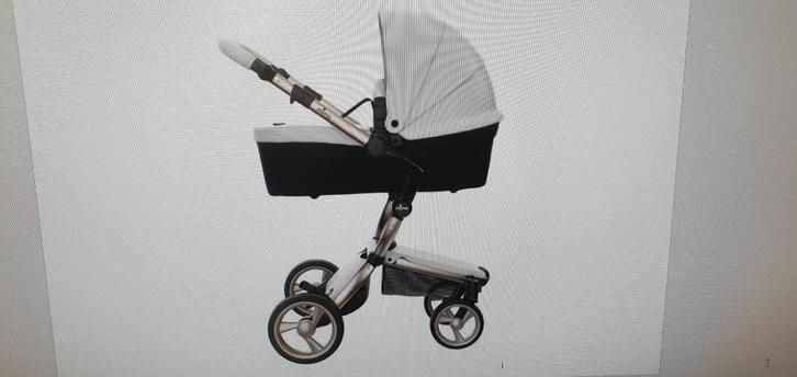 Mooie witte Mima Xari kinderwagen / buggy, Kinderen en Baby's, Kinderwagens en Combinaties, Zo goed als nieuw, Kinderwagen, Luchtbanden