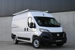 Fiat NEW Ducato L2H2 / 38 dkm/ bj 11-22 / Carplay, Cam, BTW, Auto's, Bestelwagens en Lichte vracht, Voorwielaandrijving, Stof