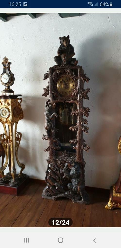 Gezocht aparte stukken black forest of zwarte woud snijwerk, Antiek en Kunst, Kunst | Beelden en Houtsnijwerken, Ophalen