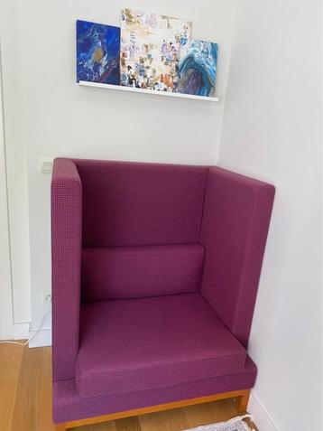 Paarse fauteuil met houndstooth Box beschikbaar voor biedingen