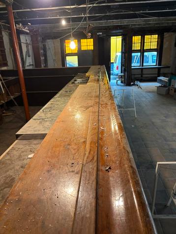 Massief eiken toogblad café beschikbaar voor biedingen