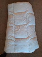 Synthetische dekbed 100% polyester 220x240, Ophalen, Zo goed als nieuw