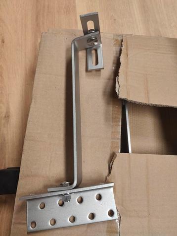 Je vends un carton neuf de crochets doubles réglables pour t beschikbaar voor biedingen
