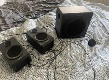 Logitech z333 beschikbaar voor biedingen