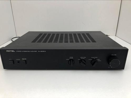 Rotel RA-820BX3, Audio, Tv en Foto, Versterkers en Ontvangers, Gebruikt, Minder dan 60 watt, Overige merken, Ophalen of Verzenden