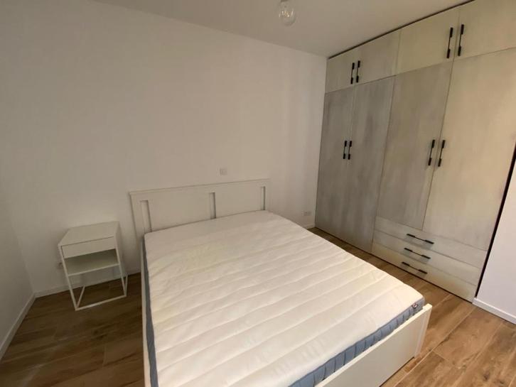 IKEA SONGESAND Bed Frame + Mattress VALEVÅG (160200 cm), Huis en Inrichting, Slaapkamer | Bedden, Zo goed als nieuw, Twijfelaar