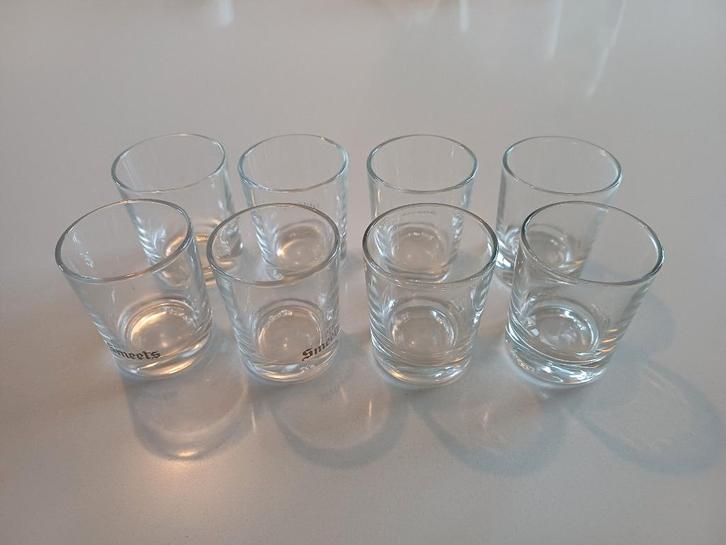 Set 8 jenever- / borrelglaasjes, Maison & Meubles, Cuisine | Vaisselle, Utilisé, Verre ou Verres, Uni, Verre, Enlèvement ou Envoi