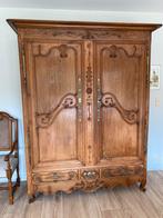 Belle et majestueuse armoire ancienne de Normandie en bois, Enlèvement ou Envoi