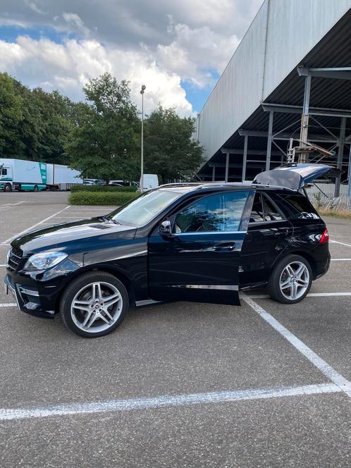 Mercedes ML 350 Bluetec 4 Matic, Auto's, Mercedes-Benz, Particulier, M-Klasse, 4x4, Achteruitrijcamera, Airconditioning, Bluetooth